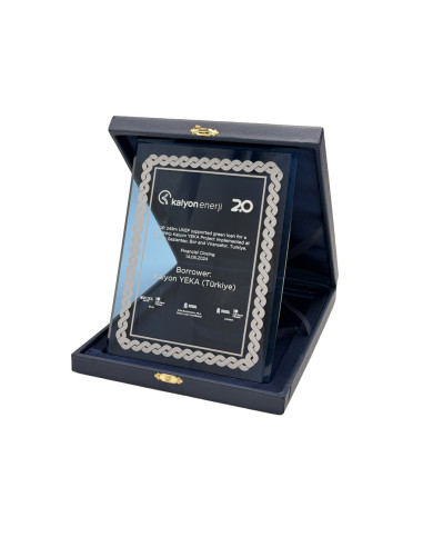 PB2021 15X20 Kristal Plaket